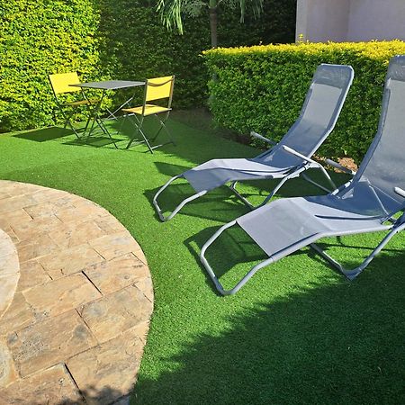 Appartement Paisible Avec Jardin & Piscine Albion Exterior photo