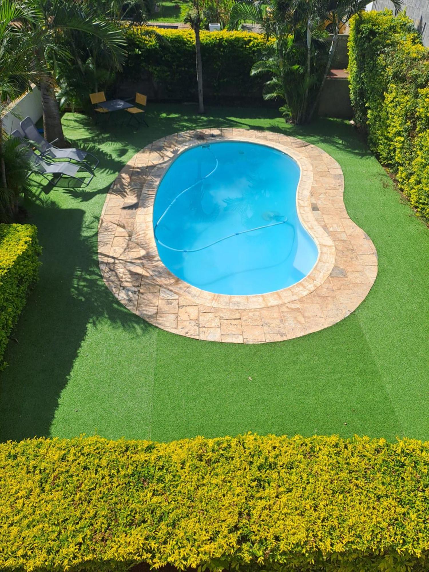 Appartement Paisible Avec Jardin & Piscine Albion Exterior photo